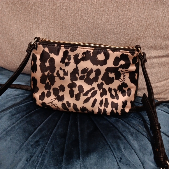 Juicy Couture Mini Crossbody, Clashing Hearts Neutral Leopard, semi new - Picture 3 of 5